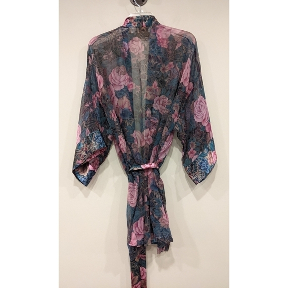 Victoria's Secret Vintage Gold Label Sheer Floral Kimono Robe with Sash - Picture 2 of 6